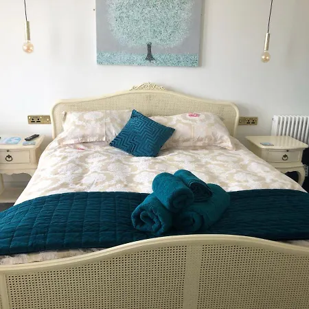 Bed & Breakfast Lazy Waves Boutique 3*