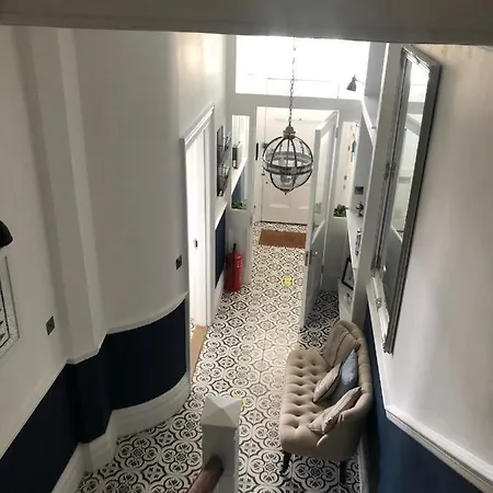 Bed & Breakfast Lazy Waves Boutique New Quay