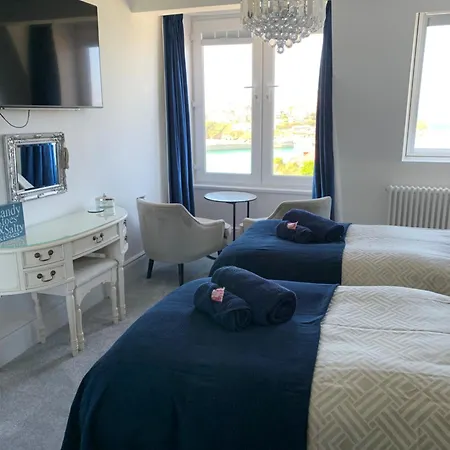 Lazy Waves Boutique Couette-café New Quay