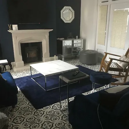 Lazy Waves Boutique Bed & Breakfast New Quay