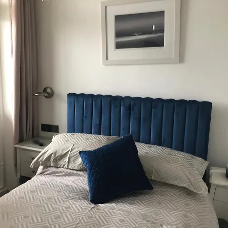 Lazy Waves Boutique 3* New Quay